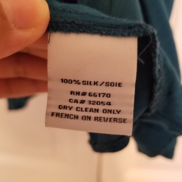 Kimchi Blue Silk Flowy Tank Top Small Blue Women Urban Outfitters Pleated Design - Picture 3 of 9